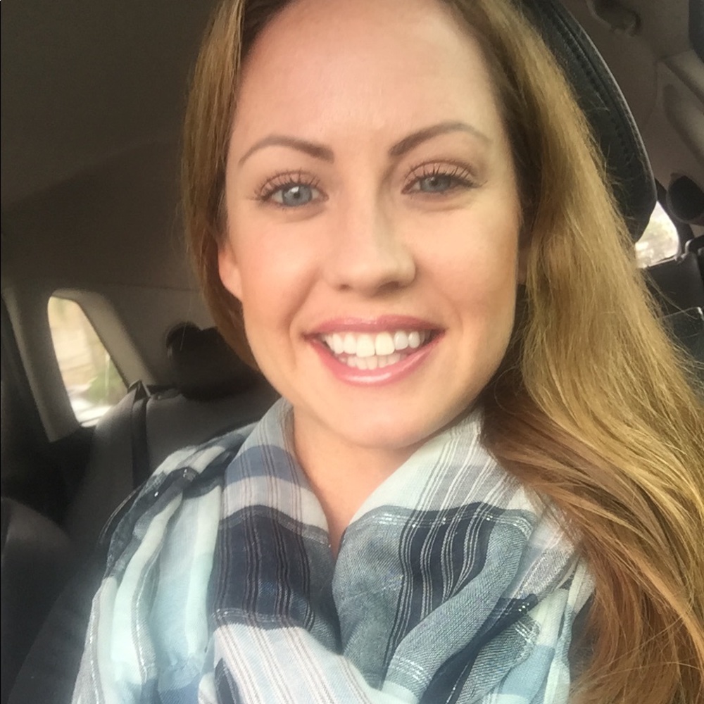 Meet your Posher, Nicole